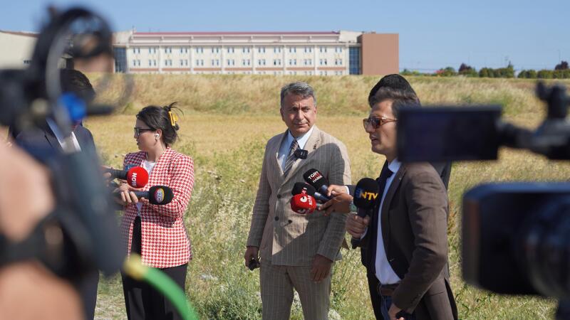 Azmi Karamahmutoğlu, Silivri'de mahkeme sonrası basın açıklaması yaptı