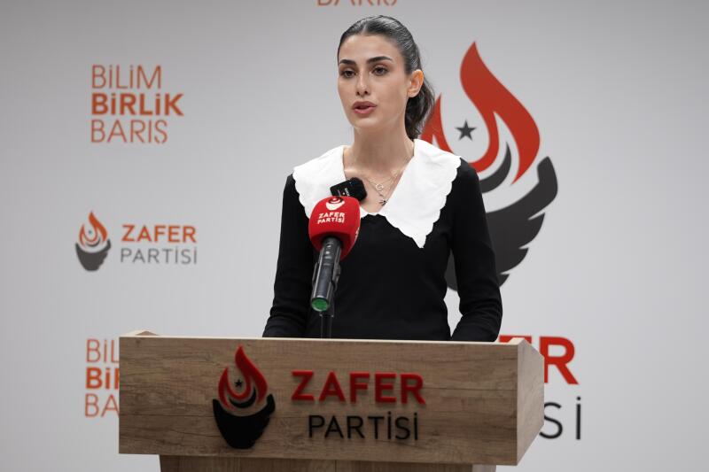 “BUGÜN TÜRKİYE CUMHURİYETİ’NİN 102. YAŞI VE BİZ ÇOCUKLARIMIZI KORUYAMIYORUZ”  “İHMALE TERK EDİLMİŞ BİR NESLİN ÇOCUKLARIYIZ BİZ”