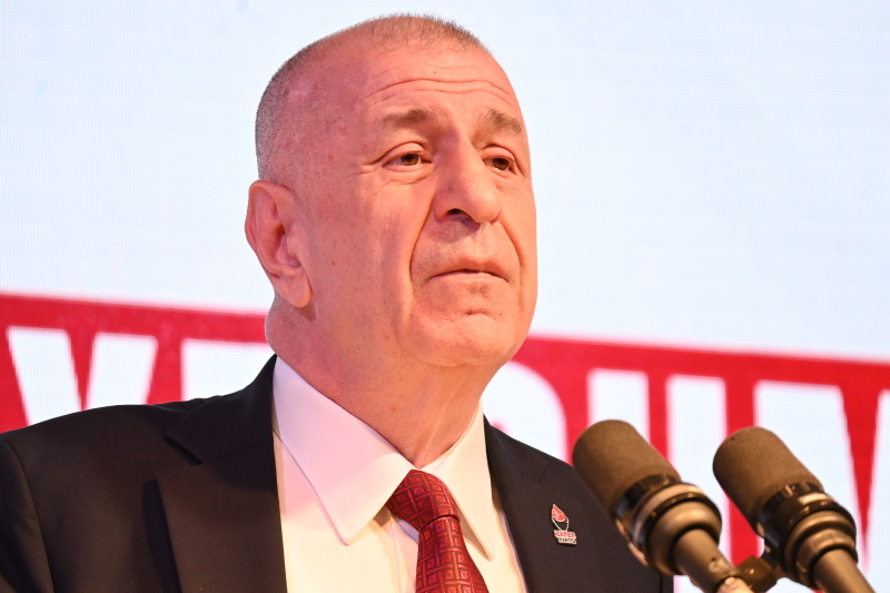 Ümit Özdağ, TBMM’de kurulan Öcalan Komisyonuna sorular yöneltti