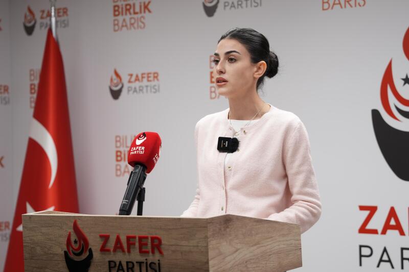 “TÜRKİYE’DE GENÇLERİN HAYATI BİLİNÇLİ BİR ŞEKİLDE ZORLAŞTIRILIYOR”